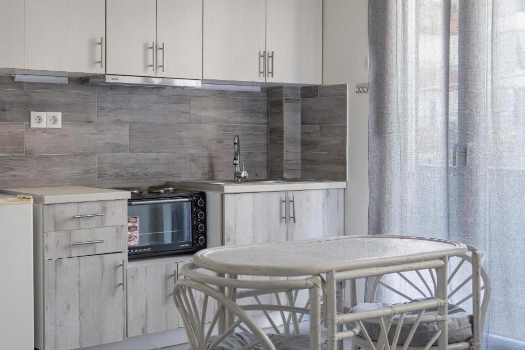 Lovely Studio Apartment For 2 Ppl In 아테네 외부 사진