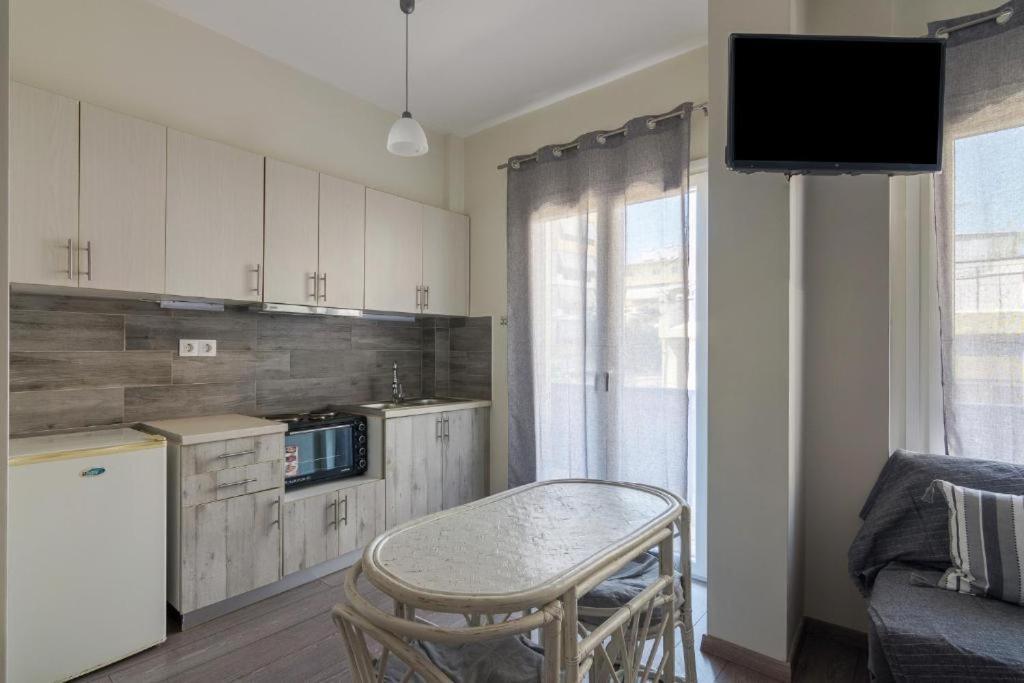Lovely Studio Apartment For 2 Ppl In 아테네 외부 사진
